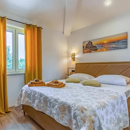 Apartment Beautiful In Labin With Wifi