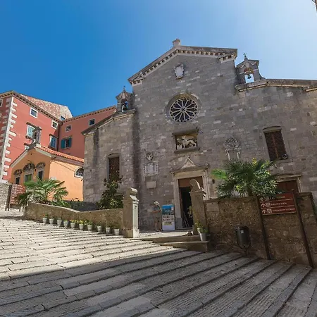 Beautiful In Labin With Wifi *