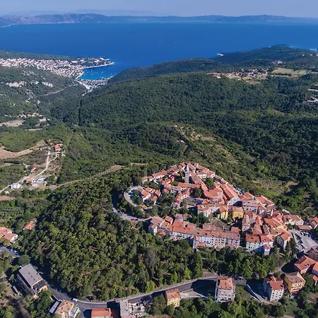 Beautiful In Labin With Wifi Apartment *